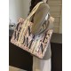 The 2025 new Gentle Woman large-capacity letter single-shoulder tote is a fashionable and versatile canvas bag for class commuting